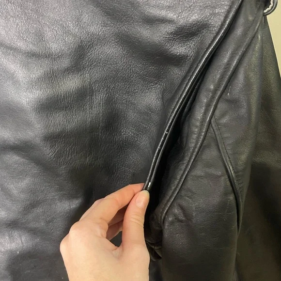 Vintage Leather Jacket - Picture 5 of 7